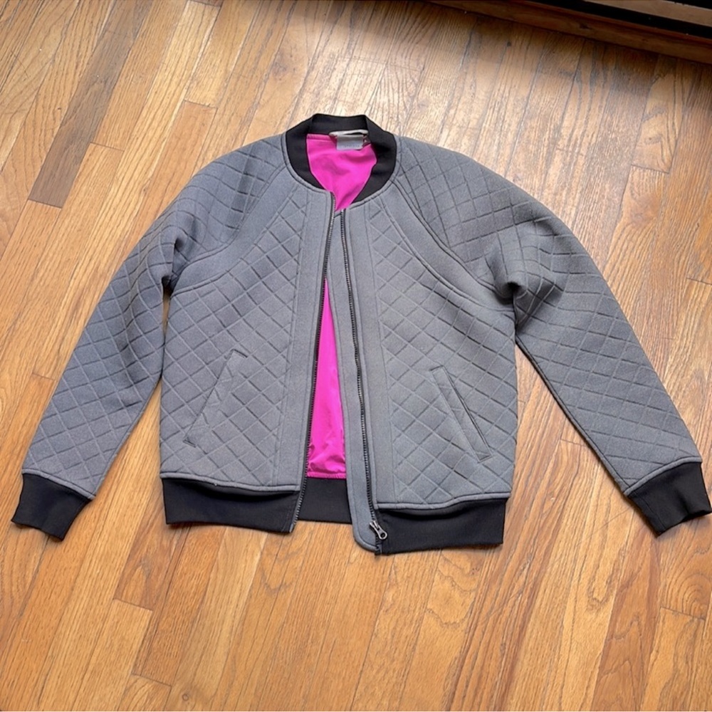 Athleta Patterned Gray Bomber Jacket Sz Small - image 2
